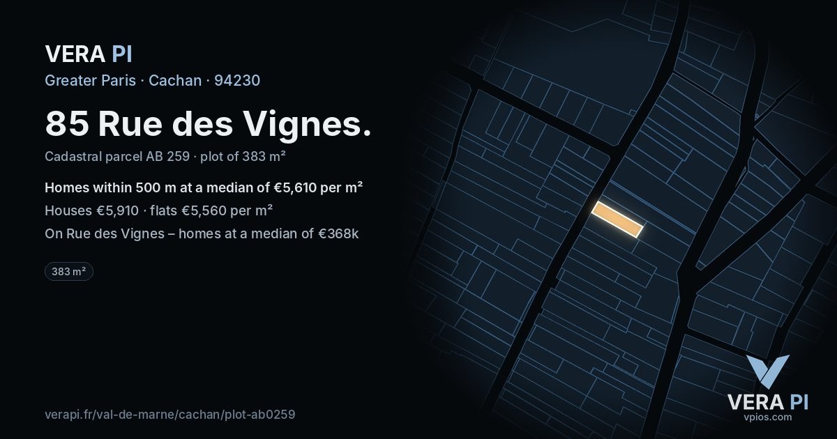 85 Rue des Vignes, Cachan at night – the plot lit, the parcels around coloured by the prices near them