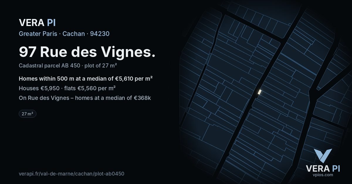 97 Rue des Vignes, Cachan at night – the plot lit, the parcels around coloured by the prices near them