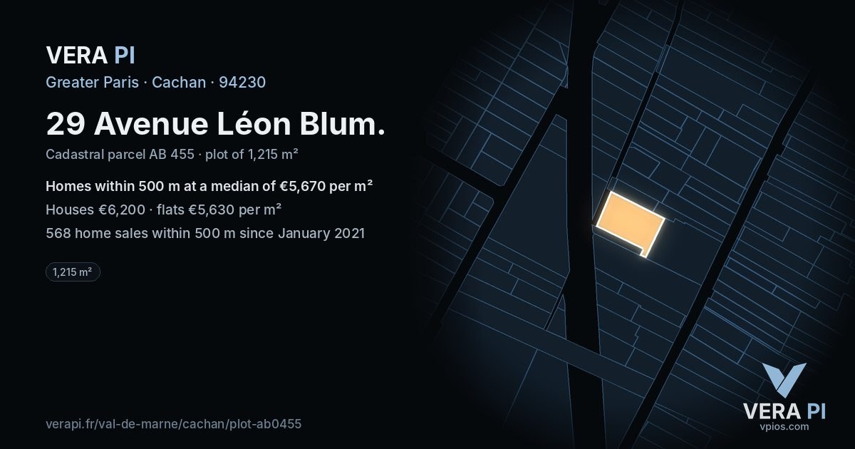 29 Avenue Léon Blum, Cachan at night – the plot lit, the parcels around coloured by the prices near them
