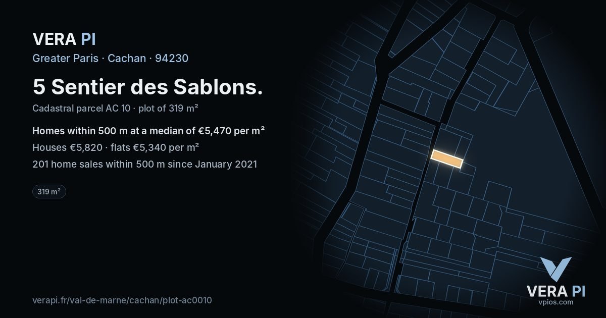 5 Sentier des Sablons, Cachan at night – the plot lit, the parcels around coloured by the prices near them