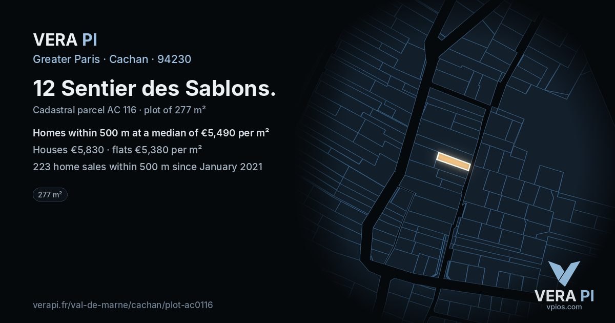 12 Sentier des Sablons, Cachan at night – the plot lit, the parcels around coloured by the prices near them