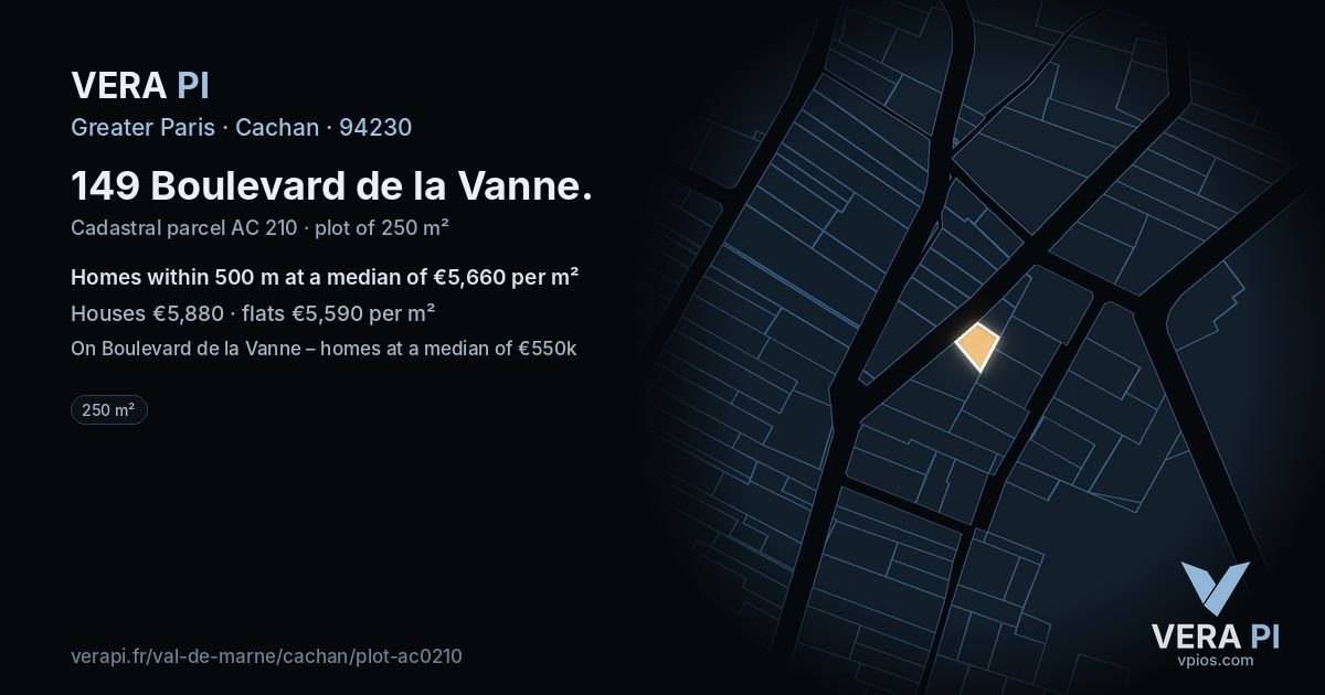 149 Boulevard de la Vanne, Cachan at night – the plot lit, the parcels around coloured by the prices near them