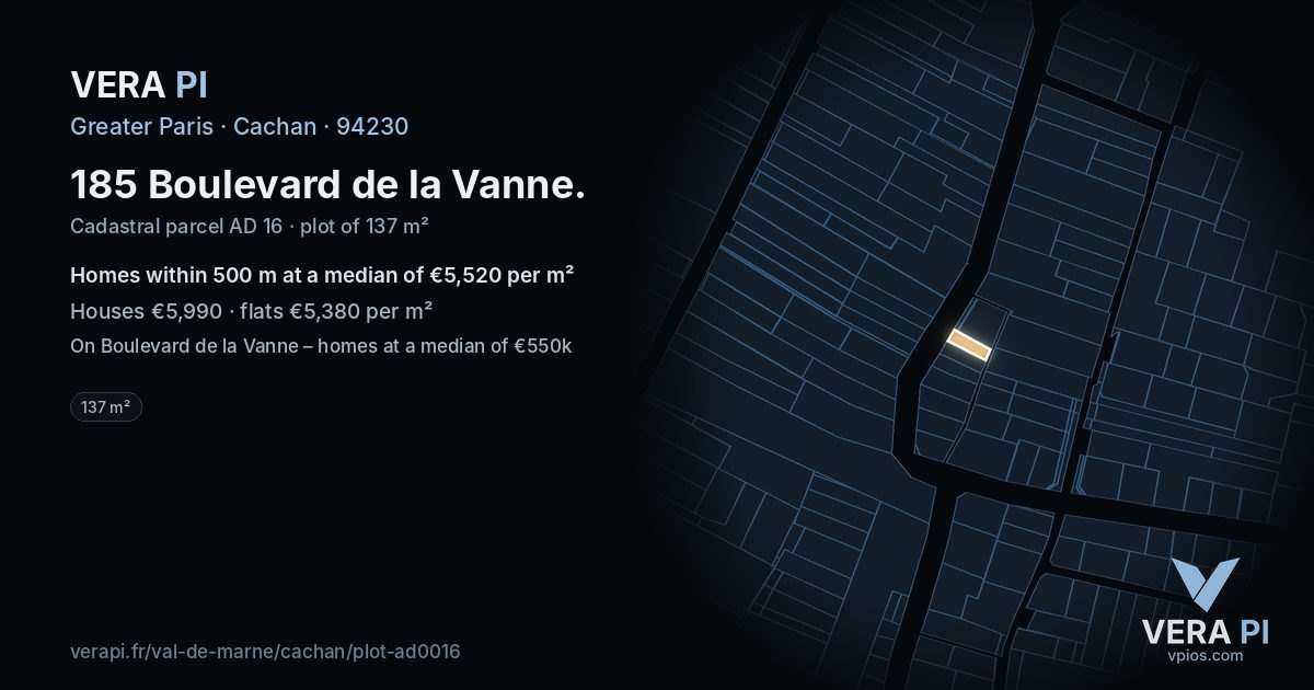 185 Boulevard de la Vanne, Cachan at night – the plot lit, the parcels around coloured by the prices near them
