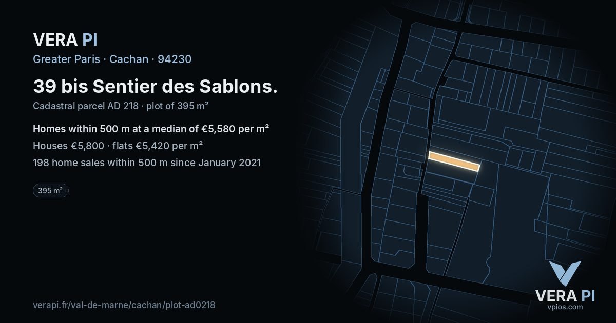 39 bis Sentier des Sablons, Cachan at night – the plot lit, the parcels around coloured by the prices near them