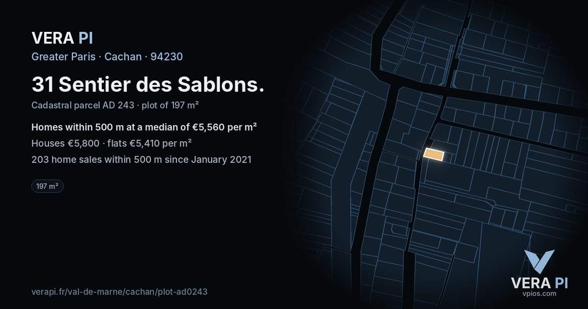 31 Sentier des Sablons, Cachan at night – the plot lit, the parcels around coloured by the prices near them