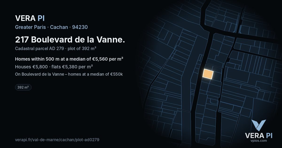217 Boulevard de la Vanne, Cachan at night – the plot lit, the parcels around coloured by the prices near them