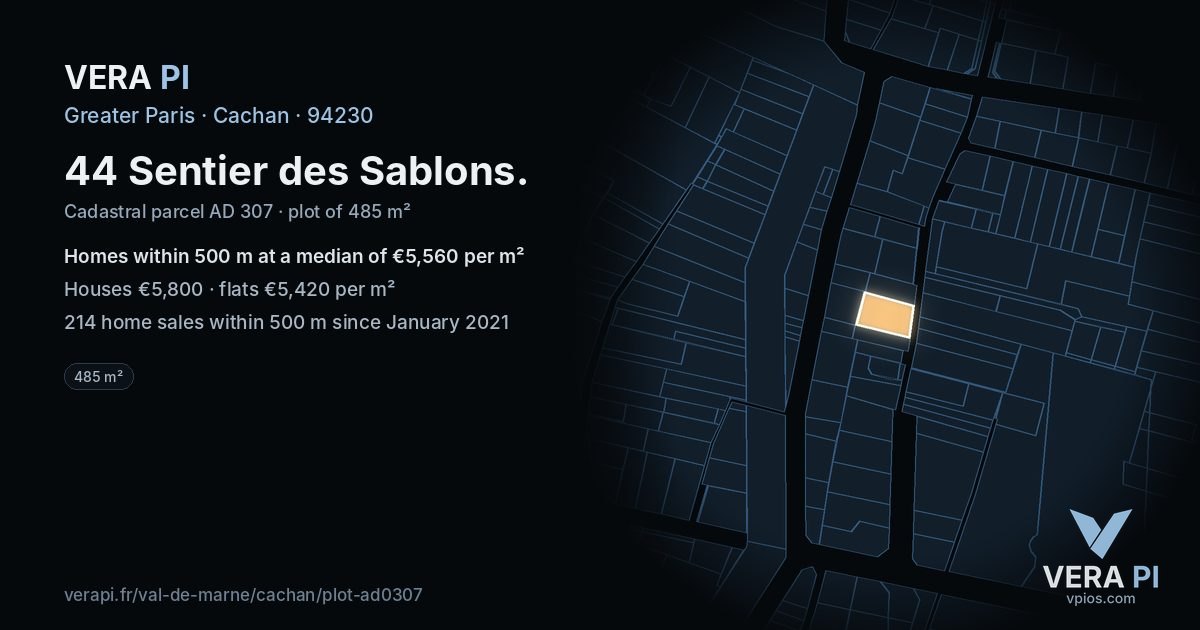 44 Sentier des Sablons, Cachan at night – the plot lit, the parcels around coloured by the prices near them