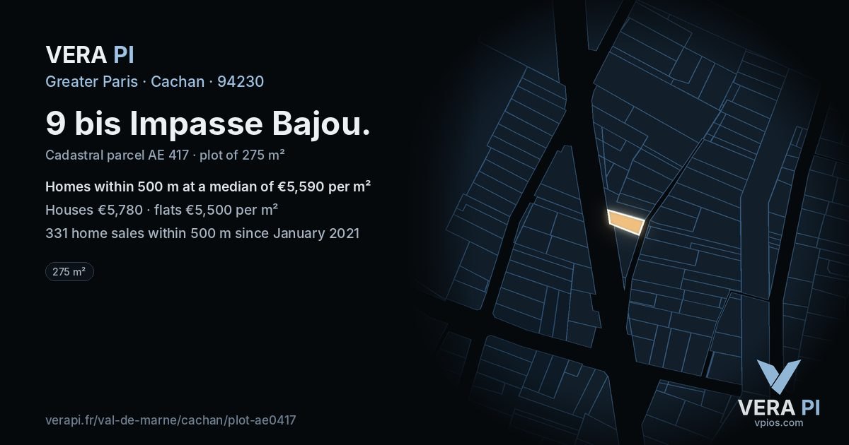 9 bis Impasse Bajou, Cachan at night – the plot lit, the parcels around coloured by the prices near them