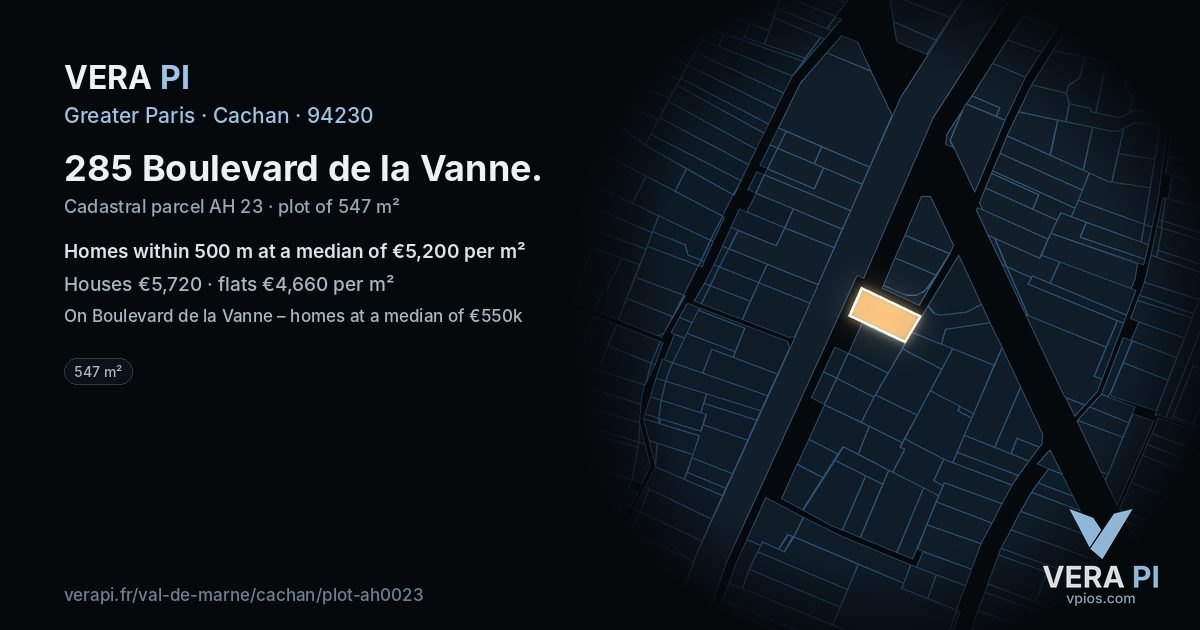 285 Boulevard de la Vanne, Cachan at night – the plot lit, the parcels around coloured by the prices near them
