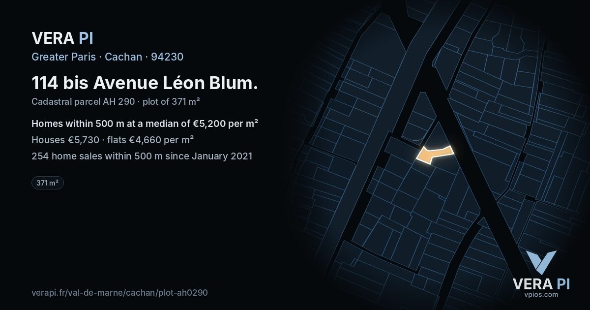 114 bis Avenue Léon Blum, Cachan at night – the plot lit, the parcels around coloured by the prices near them
