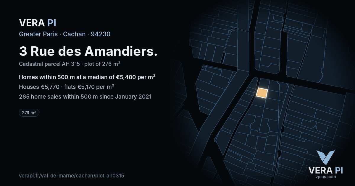 3 Rue des Amandiers, Cachan at night – the plot lit, the parcels around coloured by the prices near them
