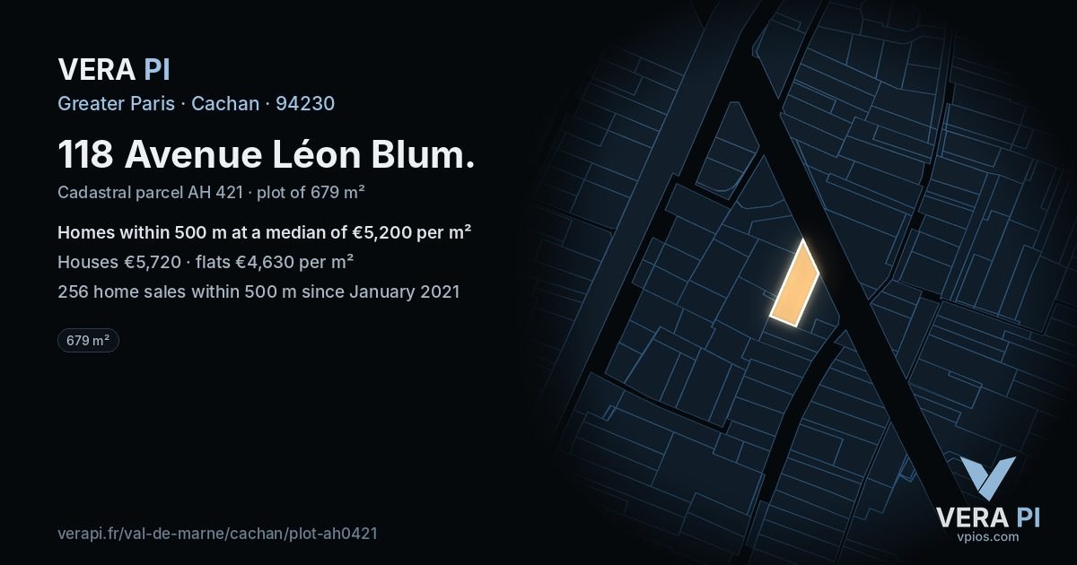 118 Avenue Léon Blum, Cachan at night – the plot lit, the parcels around coloured by the prices near them