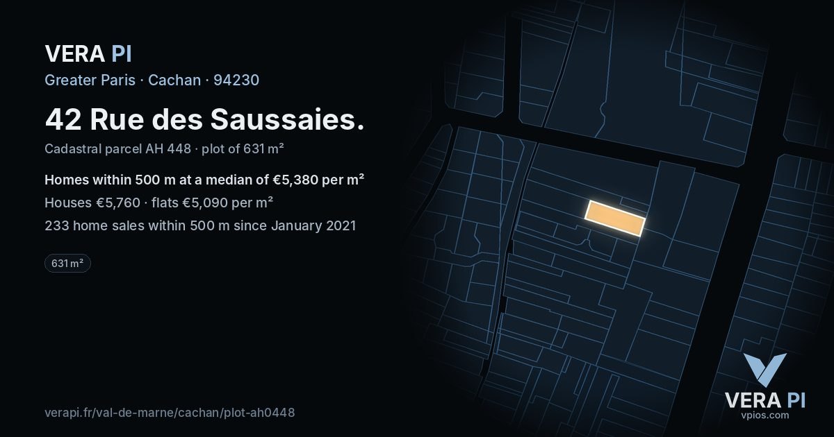 42 Rue des Saussaies, Cachan at night – the plot lit, the parcels around coloured by the prices near them