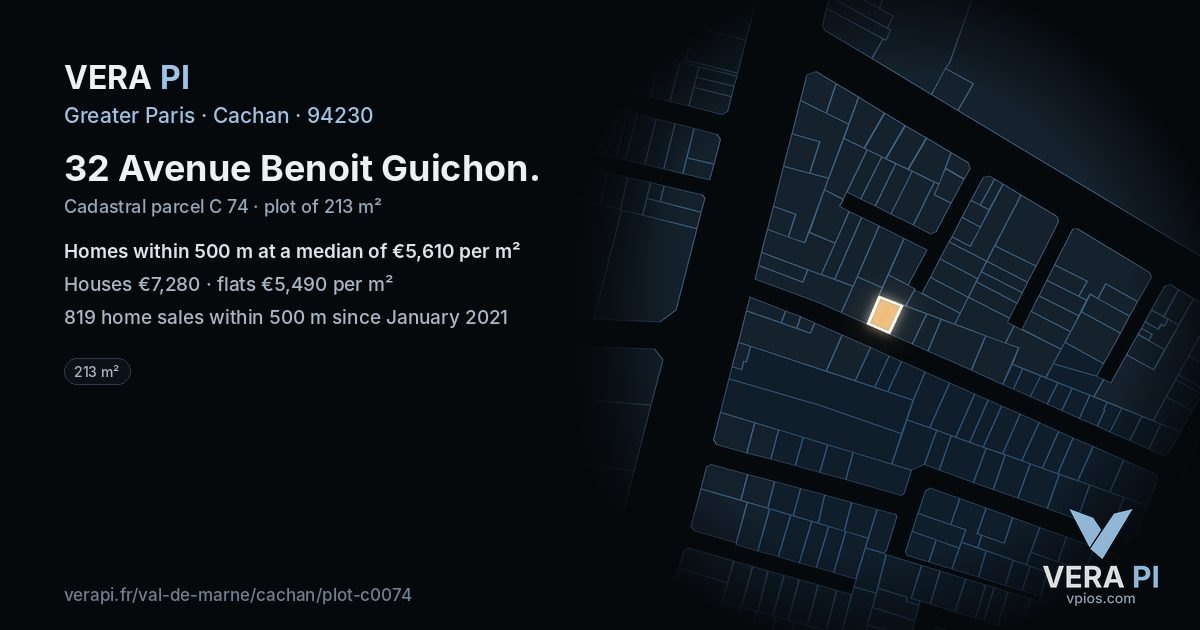 32 Avenue Benoit Guichon, Cachan at night – the plot lit, the parcels around coloured by the prices near them