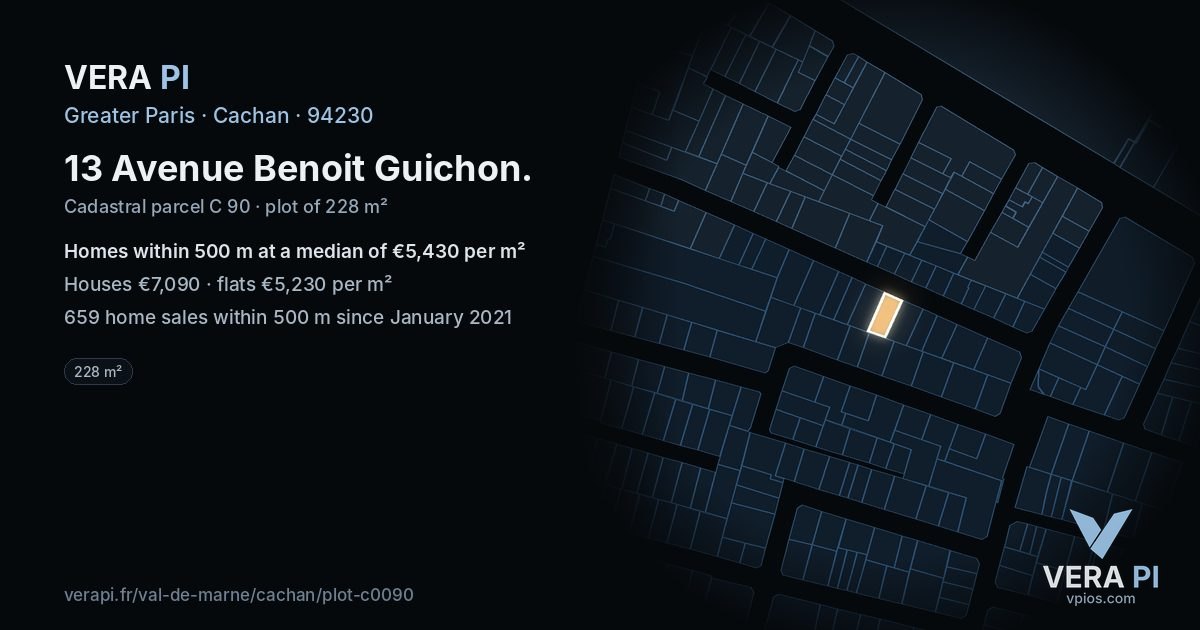 13 Avenue Benoit Guichon, Cachan at night – the plot lit, the parcels around coloured by the prices near them