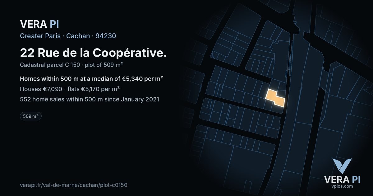 22 Rue de la Coopérative, Cachan at night – the plot lit, the parcels around coloured by the prices near them