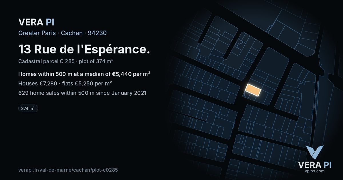 13 Rue de l'Espérance, Cachan at night – the plot lit, the parcels around coloured by the prices near them
