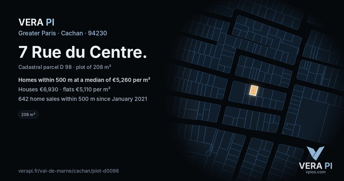 7 Rue du Centre, Cachan at night – the plot lit, the parcels around coloured by the prices near them