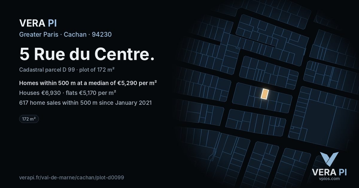 5 Rue du Centre, Cachan at night – the plot lit, the parcels around coloured by the prices near them