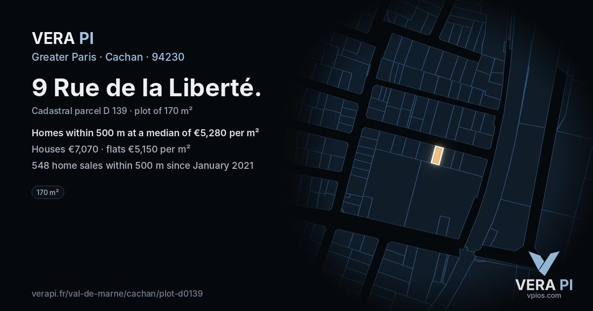 9 Rue de la Liberté, Cachan at night – the plot lit, the parcels around coloured by the prices near them