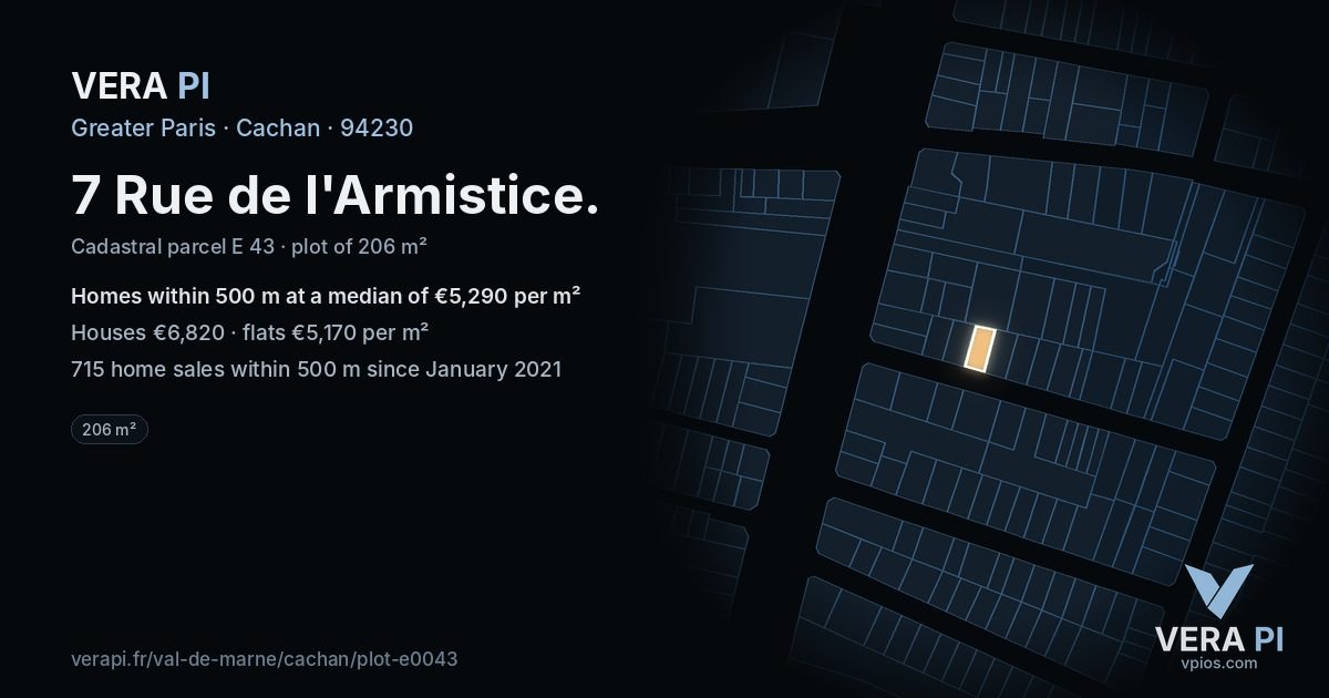 7 Rue de l'Armistice, Cachan at night – the plot lit, the parcels around coloured by the prices near them