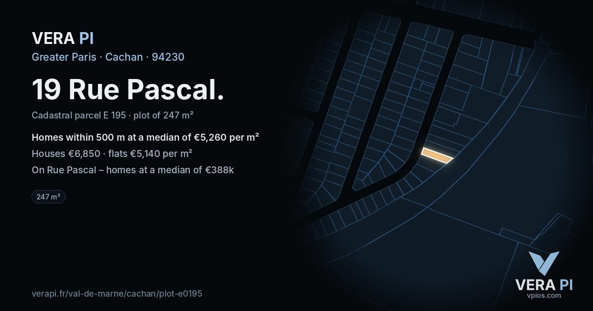 19 Rue Pascal, Cachan at night – the plot lit, the parcels around coloured by the prices near them