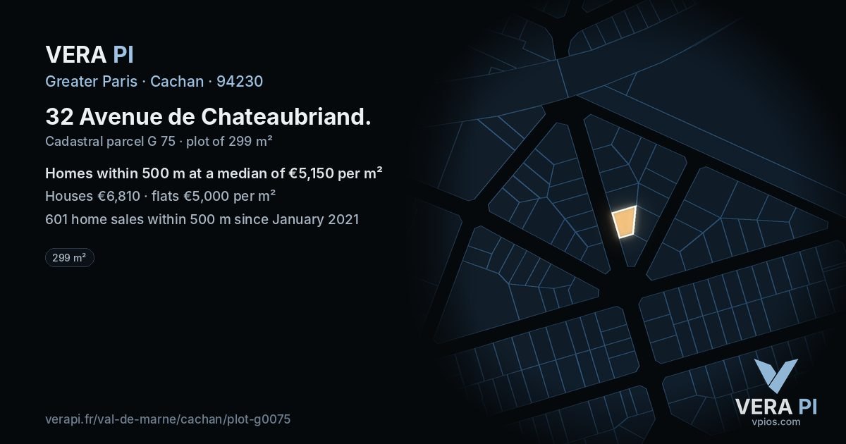 32 Avenue de Chateaubriand, Cachan at night – the plot lit, the parcels around coloured by the prices near them