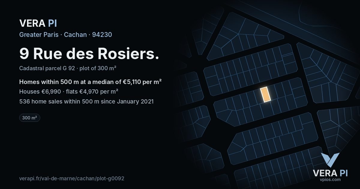 9 Rue des Rosiers, Cachan at night – the plot lit, the parcels around coloured by the prices near them