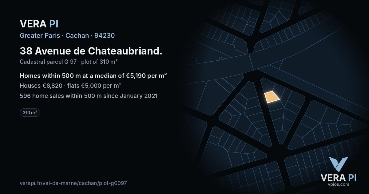 38 Avenue de Chateaubriand, Cachan at night – the plot lit, the parcels around coloured by the prices near them