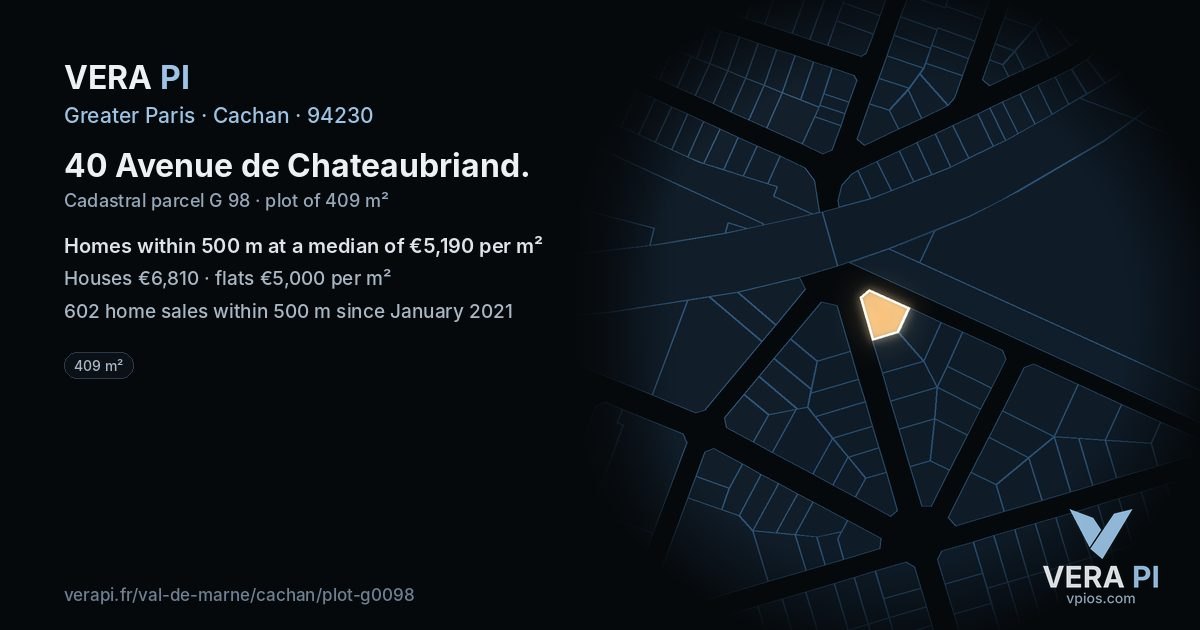 40 Avenue de Chateaubriand, Cachan at night – the plot lit, the parcels around coloured by the prices near them