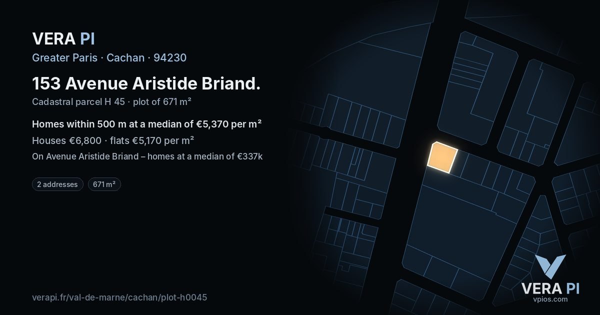 153 Avenue Aristide Briand, Cachan at night – the plot lit, the parcels around coloured by the prices near them