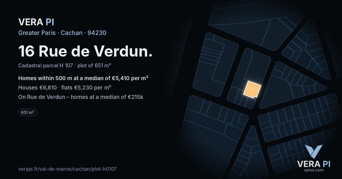 16 Rue de Verdun, Cachan at night – the plot lit, the parcels around coloured by the prices near them