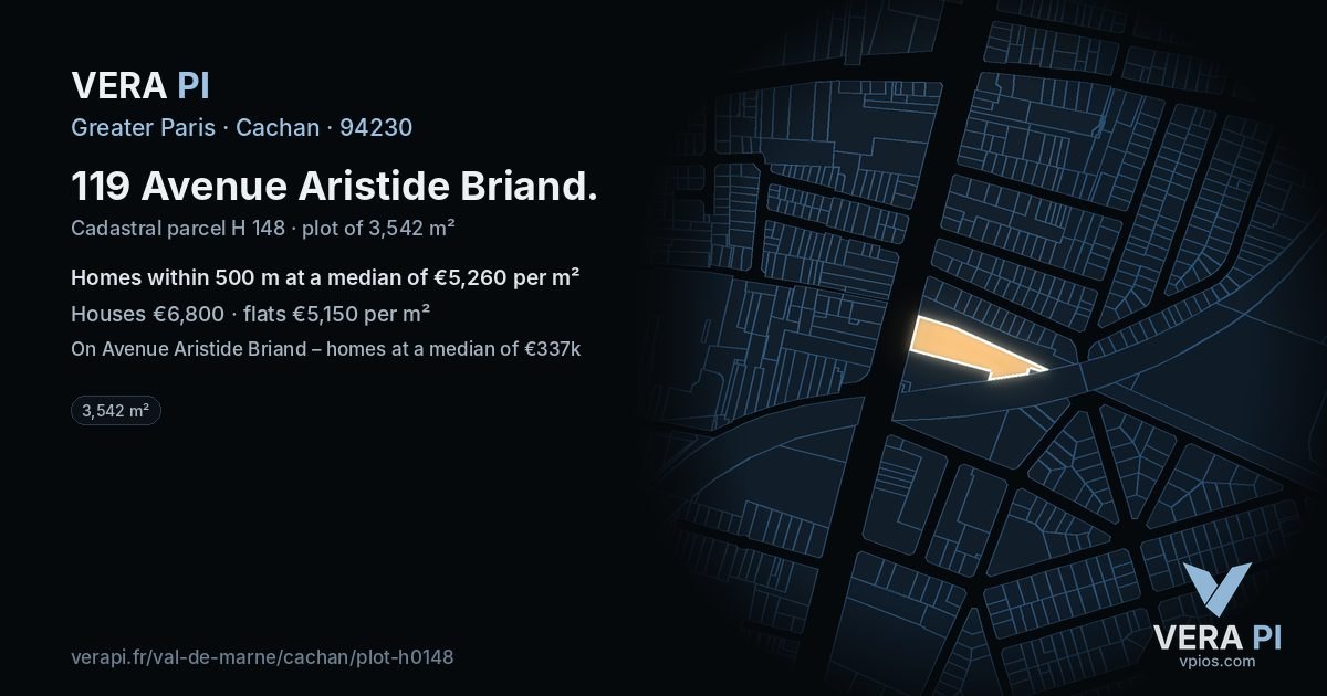 119 Avenue Aristide Briand, Cachan at night – the plot lit, the parcels around coloured by the prices near them
