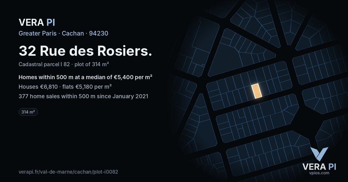 32 Rue des Rosiers, Cachan at night – the plot lit, the parcels around coloured by the prices near them