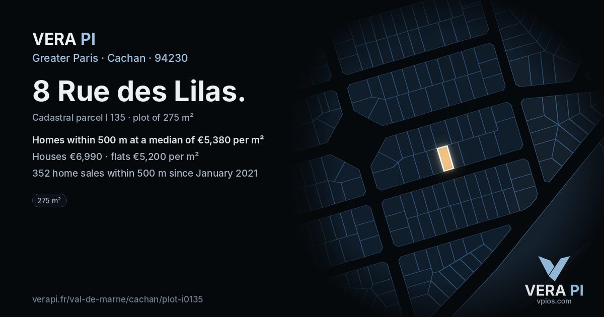 8 Rue des Lilas, Cachan at night – the plot lit, the parcels around coloured by the prices near them