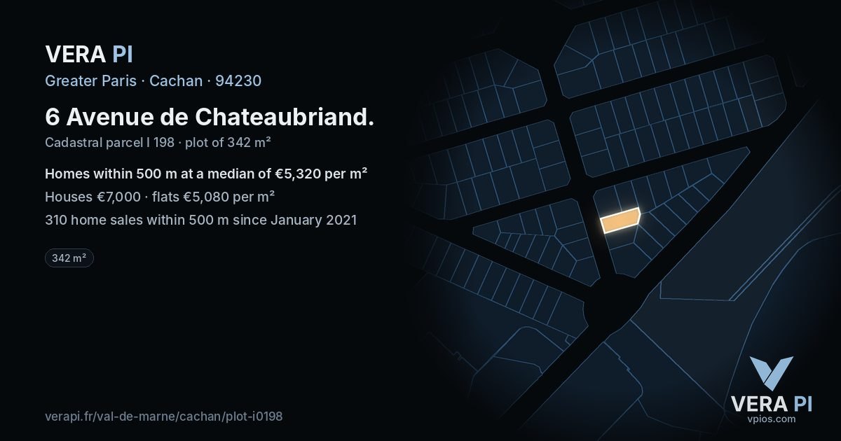 6 Avenue de Chateaubriand, Cachan at night – the plot lit, the parcels around coloured by the prices near them