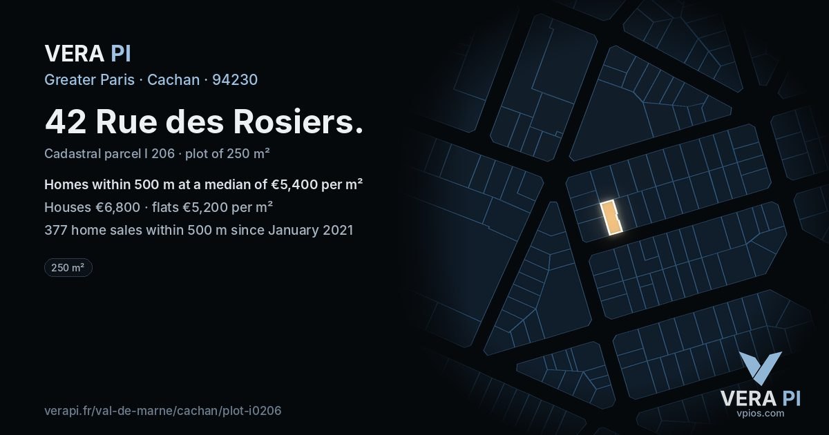 42 Rue des Rosiers, Cachan at night – the plot lit, the parcels around coloured by the prices near them