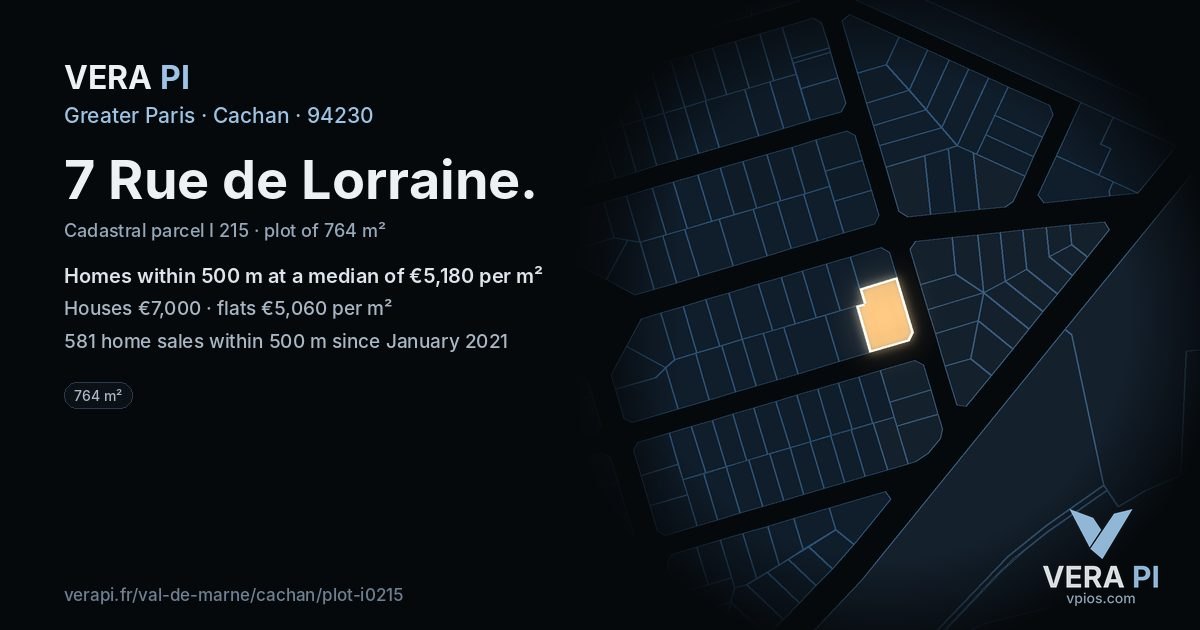 7 Rue de Lorraine, Cachan at night – the plot lit, the parcels around coloured by the prices near them