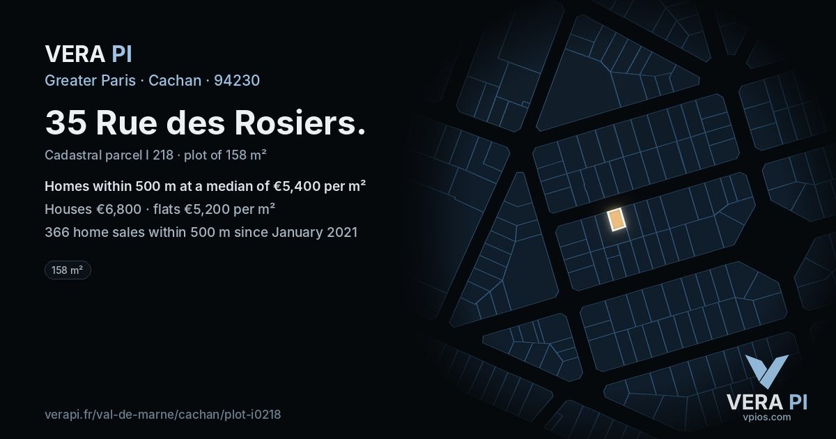 35 Rue des Rosiers, Cachan at night – the plot lit, the parcels around coloured by the prices near them