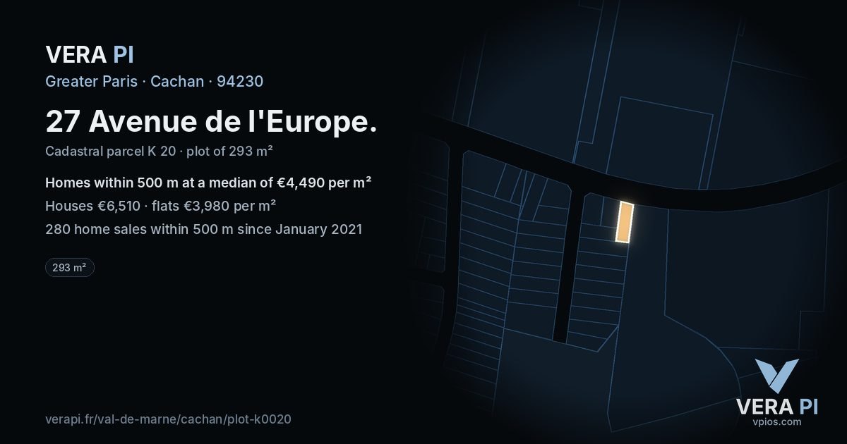 27 Avenue de l'Europe, Cachan at night – the plot lit, the parcels around coloured by the prices near them