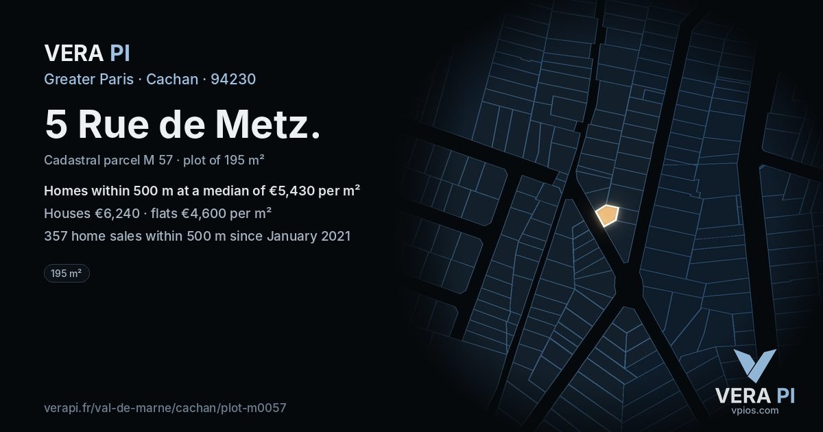 5 Rue de Metz, Cachan at night – the plot lit, the parcels around coloured by the prices near them
