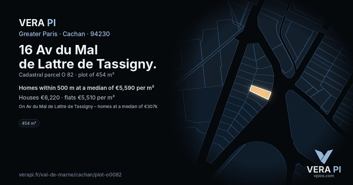16 Av du Mal de Lattre de Tassigny, Cachan at night – the plot lit, the parcels around coloured by the prices near them