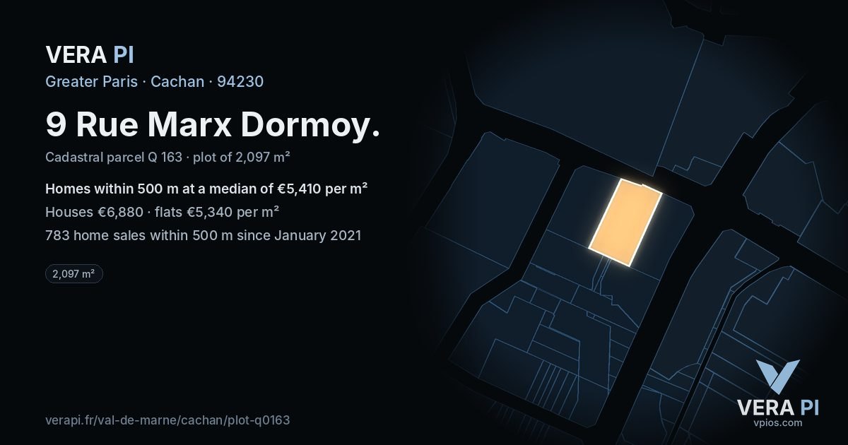 9 Rue Marx Dormoy, Cachan at night – the plot lit, the parcels around coloured by the prices near them