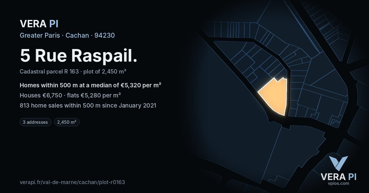 5 Rue Raspail, Cachan at night – the plot lit, the parcels around coloured by the prices near them