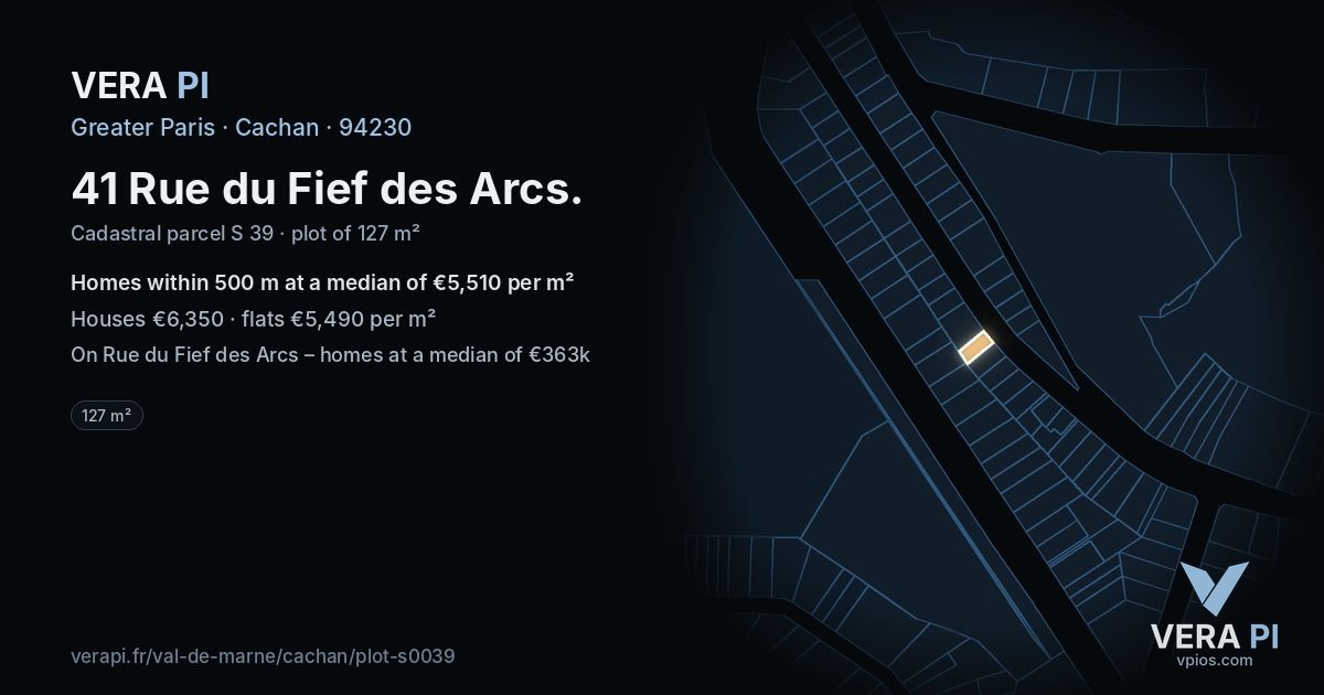 41 Rue du Fief des Arcs, Cachan at night – the plot lit, the parcels around coloured by the prices near them