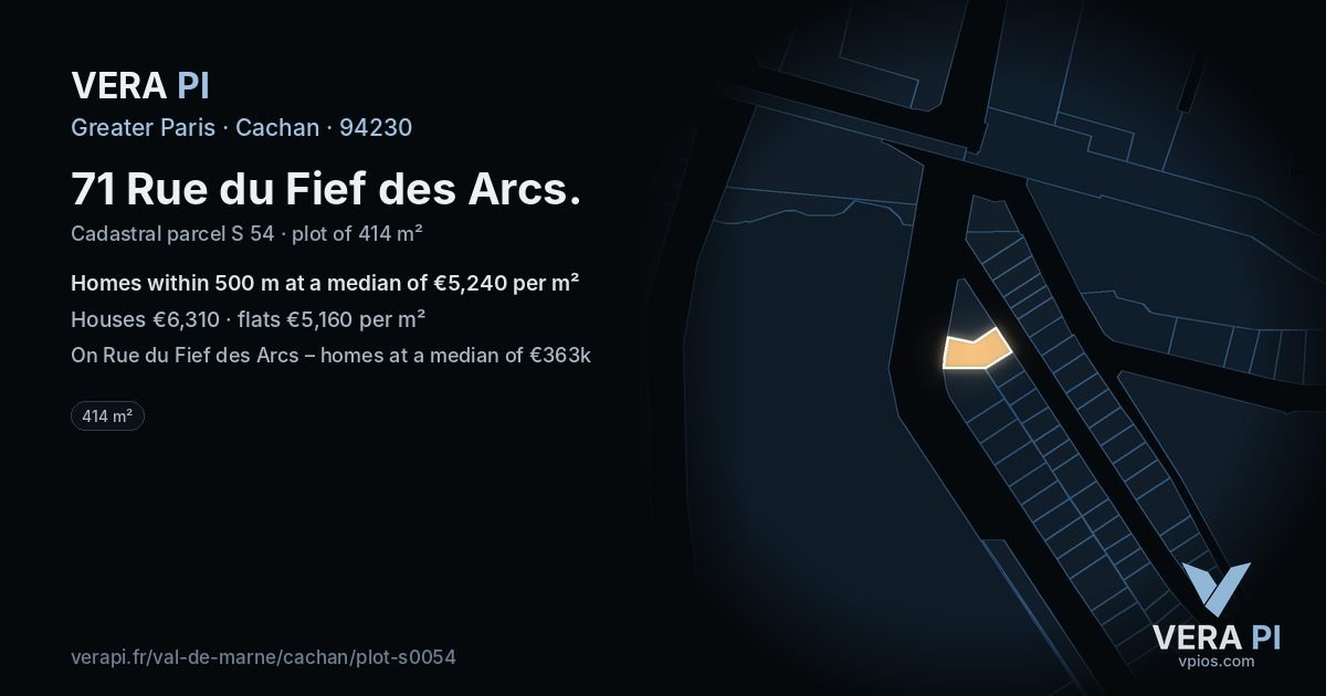 71 Rue du Fief des Arcs, Cachan at night – the plot lit, the parcels around coloured by the prices near them
