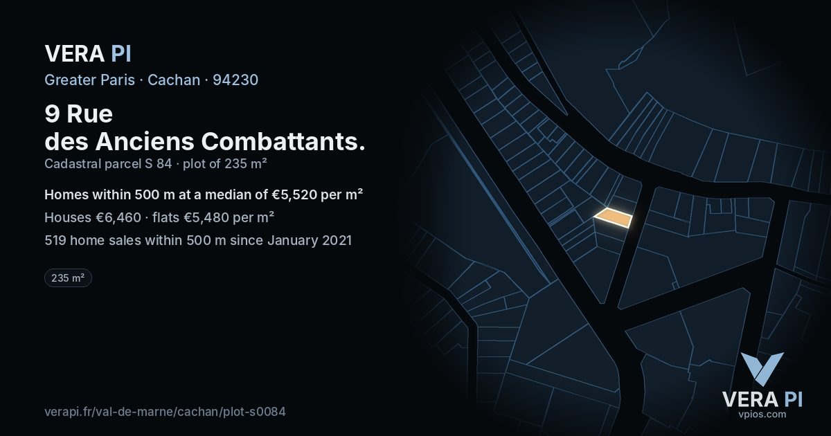 9 Rue des Anciens Combattants, Cachan at night – the plot lit, the parcels around coloured by the prices near them