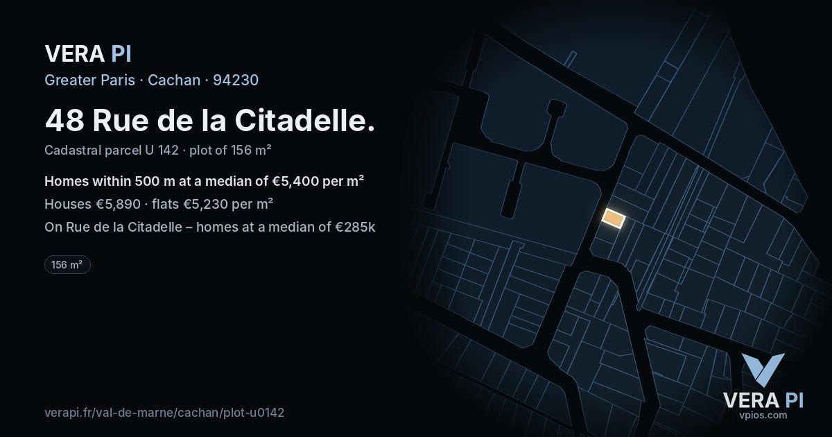 48 Rue de la Citadelle, Cachan at night – the plot lit, the parcels around coloured by the prices near them