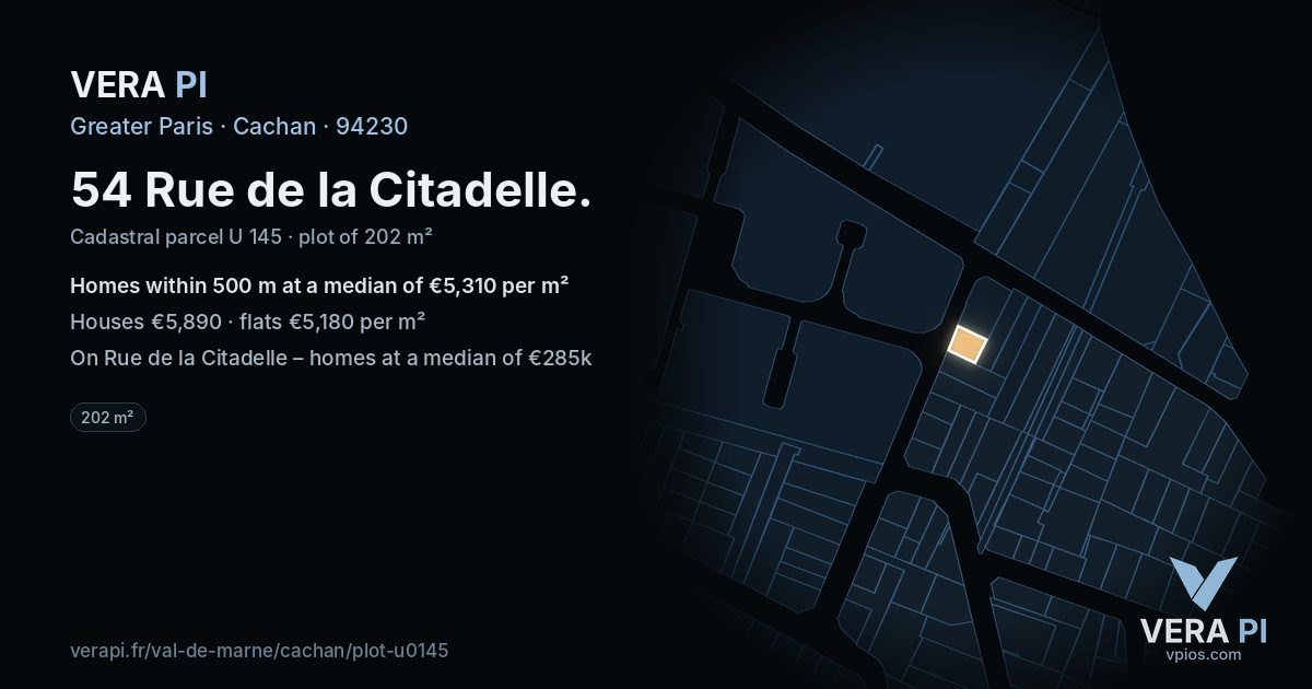 54 Rue de la Citadelle, Cachan at night – the plot lit, the parcels around coloured by the prices near them