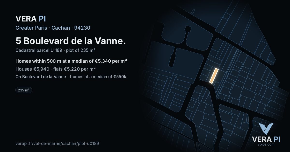5 Boulevard de la Vanne, Cachan at night – the plot lit, the parcels around coloured by the prices near them